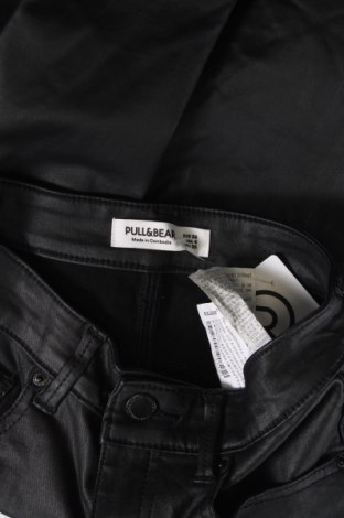 Pantaloni de femei Pull&Bear, Mărime XS, Culoare Negru, Preț 42,93 Lei