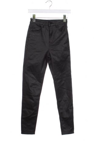 Дамски панталон Pull&Bear, Размер XS, Цвят Черен, Цена 13,05 лв.