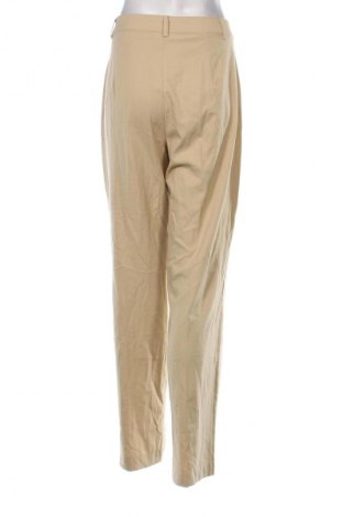 Дамски панталон Pull&Bear, Размер M, Цвят Бежов, Цена 14,50 лв.