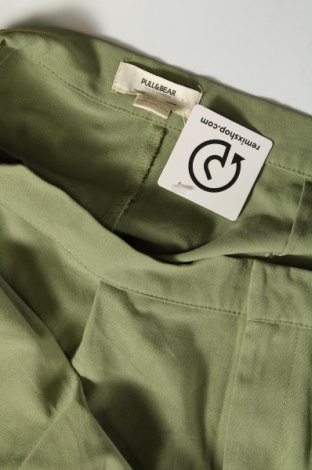 Дамски панталон Pull&Bear, Размер XL, Цвят Зелен, Цена 15,95 лв.