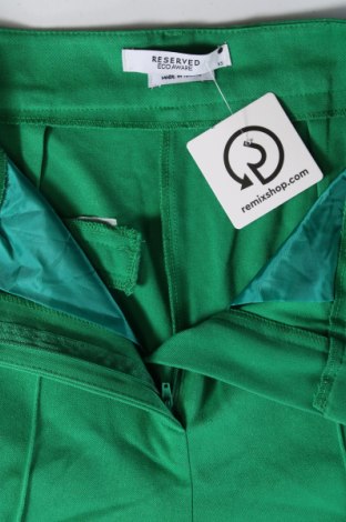 Γυναικείο παντελόνι Reserved, Μέγεθος XS, Χρώμα Πράσινο, Τιμή 8,07 €