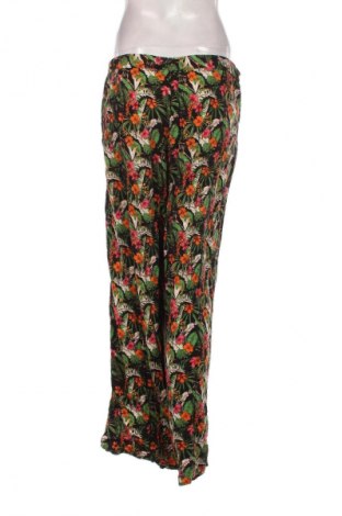 Pantaloni de femei Rinascimento, Mărime M, Culoare Multicolor, Preț 123,02 Lei