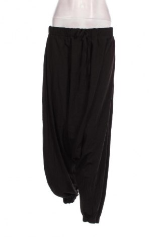 Damenhose SHEIN, Größe XL, Farbe Schwarz, Preis € 20,18