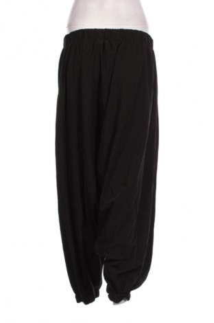 Дамски панталон SHEIN, Размер XL, Цвят Черен, Цена 14,50 лв.
