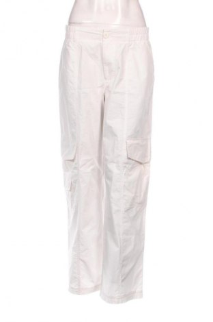Γυναικείο παντελόνι Sinsay, Μέγεθος M, Χρώμα Λευκό, Τιμή 14,83 €