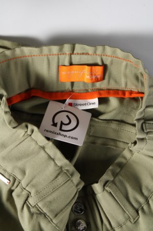 Pantaloni de femei Street One, Mărime M, Culoare Verde, Preț 60,69 Lei