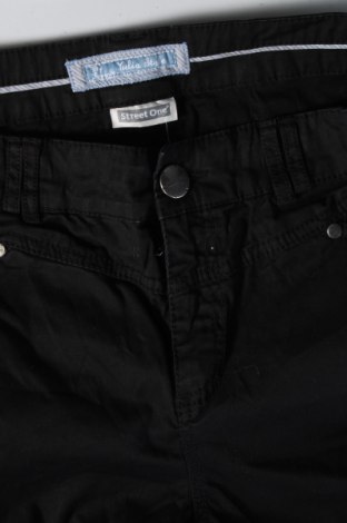 Γυναικείο παντελόνι Street One, Μέγεθος L, Χρώμα Μαύρο, Τιμή 12,68 €