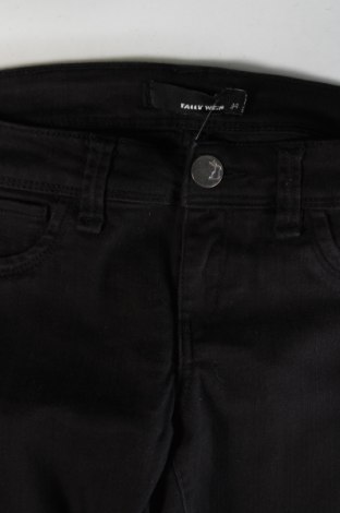 Pantaloni de femei Tally Weijl, Mărime XS, Culoare Negru, Preț 42,17 Lei