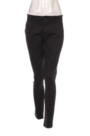 Дамски панталон Tommy Jeans, Размер S, Цвят Черен, Цена 102,85 лв.