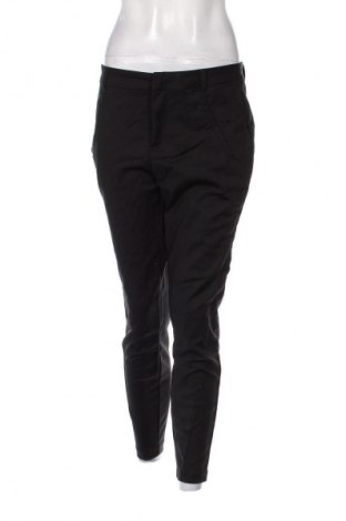 Γυναικείο παντελόνι Vero Moda, Μέγεθος M, Χρώμα Μαύρο, Τιμή 8,35 €