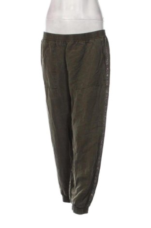 Дамски панталон Zara, Размер L, Цвят Зелен, Цена 16,20 лв.