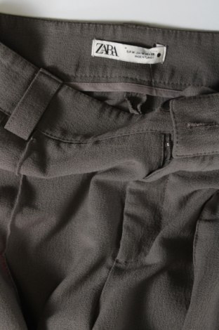 Pantaloni de femei Zara, Mărime M, Culoare Verde, Preț 44,41 Lei