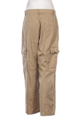 Дамски панталон Zara, Размер M, Цвят Бежов, Цена 16,20 лв.