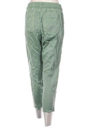 Damenhose Zara, Größe M, Farbe Grün, Preis 8,46 €