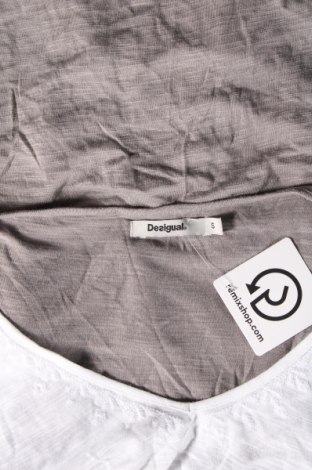 Damentop Desigual, Größe S, Farbe Grau, Preis 25,51 €