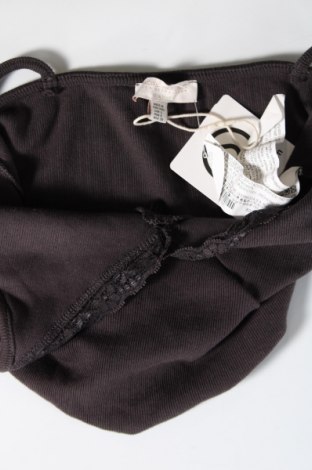 Γυναικείο αμάνικο μπλουζάκι Pull&Bear, Μέγεθος L, Χρώμα Γκρί, Τιμή 3,77 €
