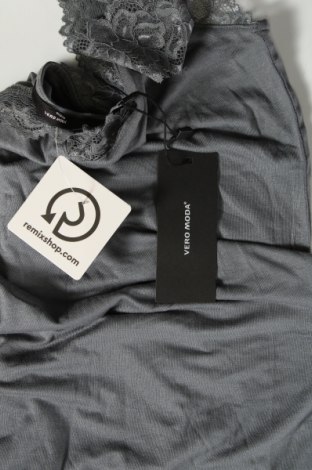 Γυναικείο αμάνικο μπλουζάκι Vero Moda, Μέγεθος S, Χρώμα Γκρί, Τιμή 6,39 €