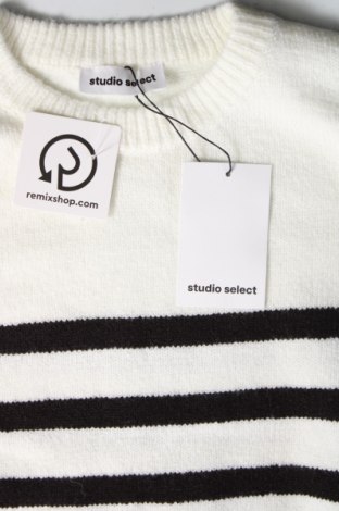Γυναικείο πουλόβερ, Μέγεθος M, Χρώμα Λευκό, Τιμή 14,23 €