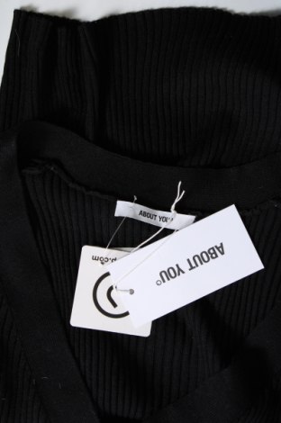 Дамски пуловер About You, Размер M, Цвят Черен, Цена 35,34 лв.