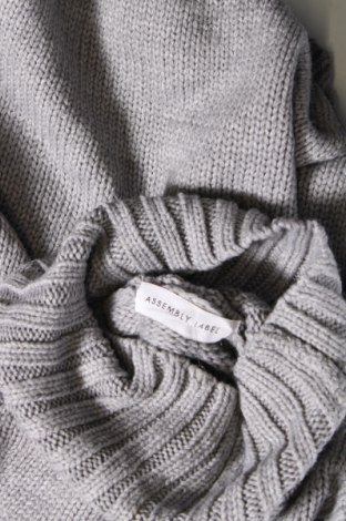 Női pulóver Assembly Label, Méret M, Szín Szürke, Ár 9 752 Ft