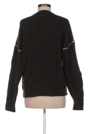 Дамски пуловер Dan Fox X About You, Размер S, Цвят Зелен, Цена 55,80 лв.