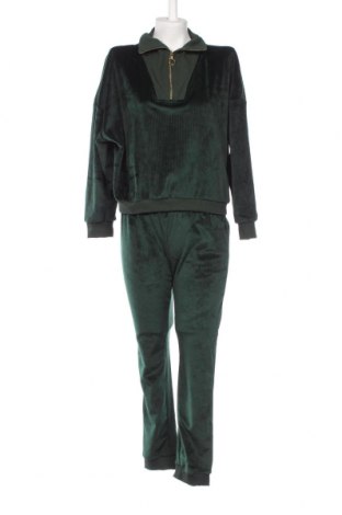 Damen Trainingsanzug Gisela, Größe M, Farbe Grün, Preis 20,65 €
