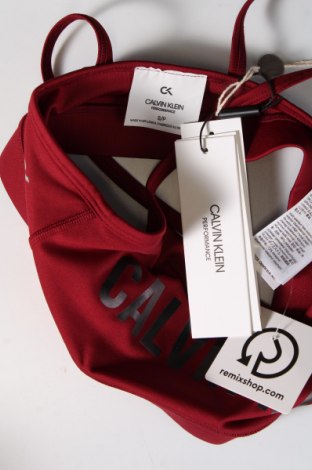 Дамски спортен топ Calvin Klein, Размер S, Цвят Червен, Цена 46,20 лв.