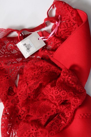 Dámské prádlo Primark, Velikost XL, Barva Červená, Cena  403,00 Kč
