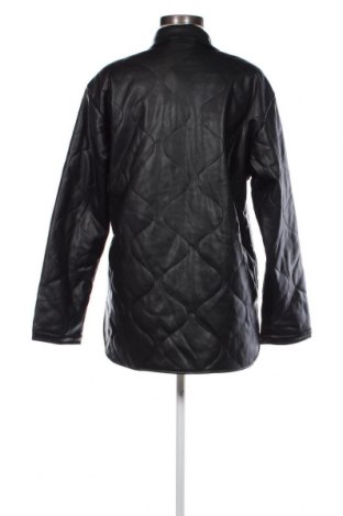 Dámska kožená bunda  Pull&Bear, Veľkosť M, Farba Čierna, Cena  19,45 €