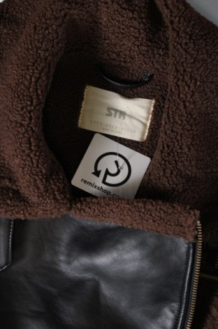 Dámska kožená bunda  Stradivarius, Veľkosť S, Farba Čierna, Cena  33,39 €
