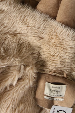 Γυναικείο παλτό Bershka, Μέγεθος S, Χρώμα  Μπέζ, Τιμή 100,95 €