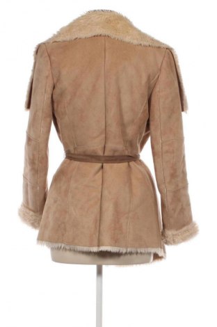 Дамско палто Bershka, Размер S, Цвят Бежов, Цена 203,45 лв.