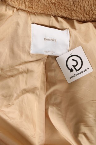 Palton de femei Bershka, Mărime S, Culoare Bej, Preț 218,22 Lei