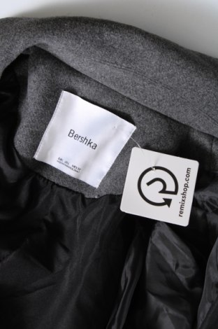 Γυναικείο παλτό Bershka, Μέγεθος L, Χρώμα Γκρί, Τιμή 41,04 €