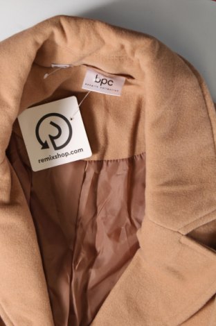 Дамско палто Bpc Bonprix Collection, Размер M, Цвят Бежов, Цена 66,34 лв.