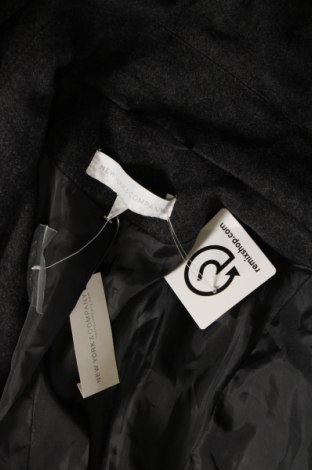 Дамско палто New York & Company, Размер L, Цвят Сив, Цена 79,98 лв.