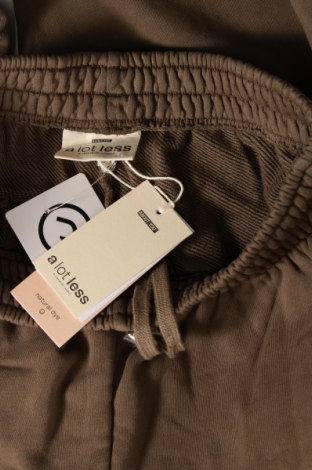 Damen Sporthose A Lot Less x About You, Größe M, Farbe Braun, Preis 26,37 €