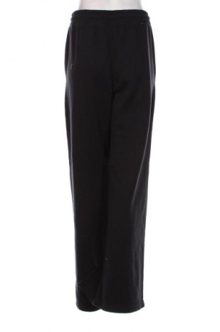 Pantaloni trening de femei Abercrombie & Fitch, Mărime L, Culoare Negru, Preț 183,55 Lei