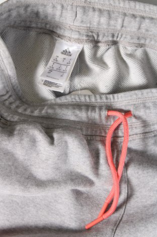 Damen Sporthose Adidas, Größe S, Farbe Grau, Preis 13,00 €