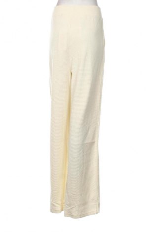 Γυναικείο αθλητικό παντελόνι FILA, Μέγεθος XL, Χρώμα Εκρού, Τιμή 28,76 €