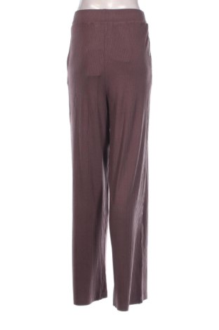 Pantaloni trening de femei FILA, Mărime S, Culoare Maro, Preț 183,55 Lei