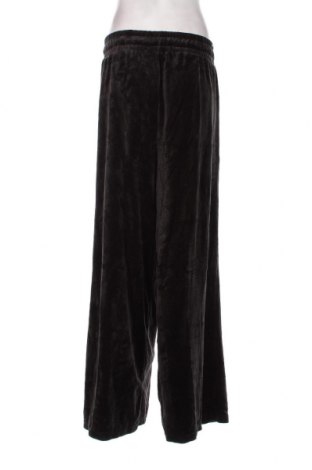 Γυναικείο αθλητικό παντελόνι PUMA, Μέγεθος XXL, Χρώμα Μαύρο, Τιμή 25,36 €