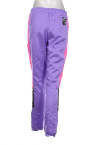 Γυναικείο αθλητικό παντελόνι PUMA, Μέγεθος S, Χρώμα Βιολετί, Τιμή 13,95 €