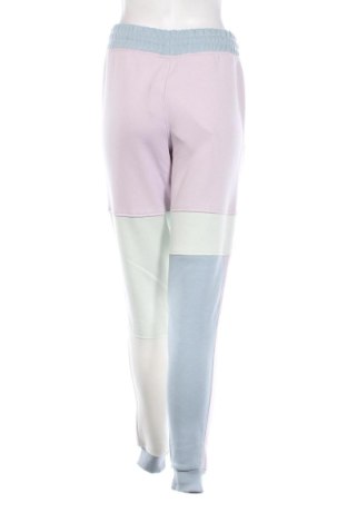 Γυναικείο αθλητικό παντελόνι Reebok, Μέγεθος XS, Χρώμα Πολύχρωμο, Τιμή 28,76 €