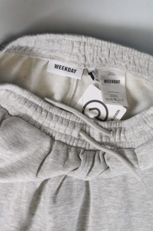 Damen Sporthose Weekday, Größe XS, Farbe Grau, Preis € 12,37