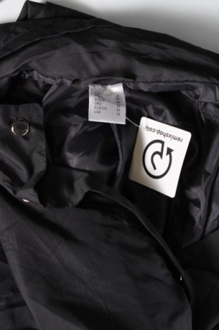 Γυναικείο μπουφάν, Μέγεθος XL, Χρώμα Μαύρο, Τιμή 14,85 €