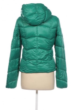 Γυναικείο μπουφάν Bershka, Μέγεθος M, Χρώμα Πράσινο, Τιμή 35,88 €