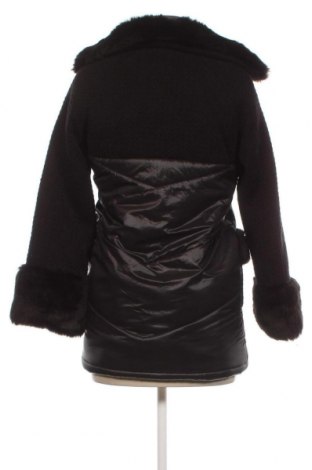 Γυναικείο μπουφάν Guess, Μέγεθος M, Χρώμα Μαύρο, Τιμή 88,79 €