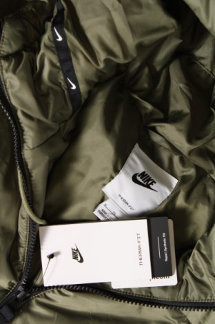 Dámska bunda  Nike, Veľkosť XL, Farba Zelená, Cena  95,62 €