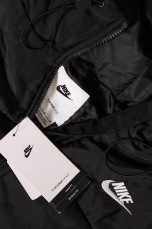Дамско яке Nike, Размер M, Цвят Черен, Цена 185,50 лв.